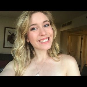 Meet your Posher, Mikayla